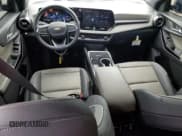 ✅ 2025 Chevrolet Equinox AWD LT • VIN: 3GNAXPEG5SL135583 • Lot: 65136175. Wystawiony na Copart z przebiegiem 8 309 mil. Bezpłatny archiwum sprzedaży aukcyjnych z USA i szczegółowy raport historii pojazdu na DreamBid. Zdjęcie 8.