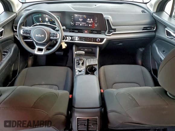 ✅ 2025 Kia Sportage LX • VIN: KNDPU3DFXS7343380 • Lot: 94226945. Wystawiony na Copart z przebiegiem 31 101 mil. Bezpłatny archiwum sprzedaży aukcyjnych z USA i szczegółowy raport historii pojazdu na DreamBid. Zdjęcie 8.