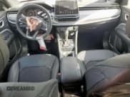 ✅ 2025 Jeep Compass Latitude • VIN: 3C4NJDBN4ST535499 • Lot: 92904455. Wystawiony na Copart z przebiegiem 5 406 mil. Bezpłatny archiwum sprzedaży aukcyjnych z USA i szczegółowy raport historii pojazdu na DreamBid. Zdjęcie 8.