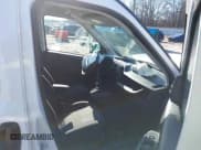 ✅ 2022 Ram ProMaster City Cargo Tradesman • VIN: ZFBHRFAB8N6Y72512 • Lot: 41253690. Wystawiony na IAAI z przebiegiem 19 120 mil. Bezpłatny archiwum sprzedaży aukcyjnych z USA i szczegółowy raport historii pojazdu na DreamBid. Zdjęcie 5.