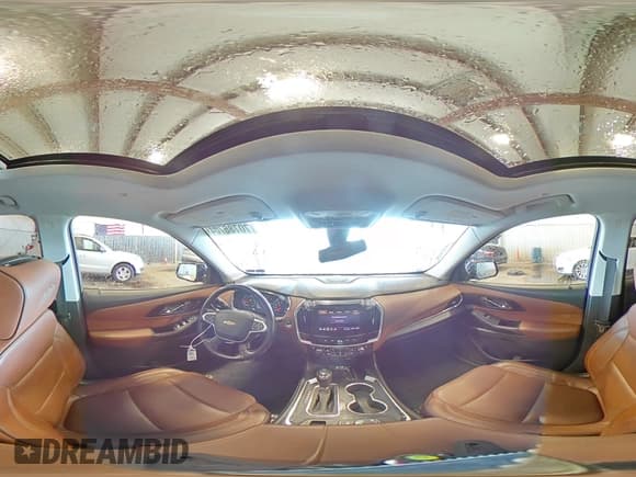 ✅ 2020 Chevrolet Traverse High Country • VIN: 1GNEVNKW2LJ201863 • Lot: 70786704. Wystawiony na Copart z przebiegiem 82 530 mil. Bezpłatny archiwum sprzedaży aukcyjnych z USA i szczegółowy raport historii pojazdu na DreamBid. Zdjęcie 16.