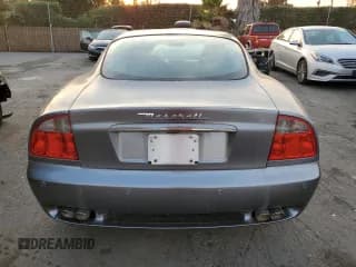 ✅ 2002 Maserati Coupe • VIN: ZAMBC38A020008399 • Lot: 84639544. Wystawiony na Copart z przebiegiem 64 283 mil. Bezpłatny archiwum sprzedaży aukcyjnych z USA i szczegółowy raport historii pojazdu na DreamBid. Zdjęcie 6.