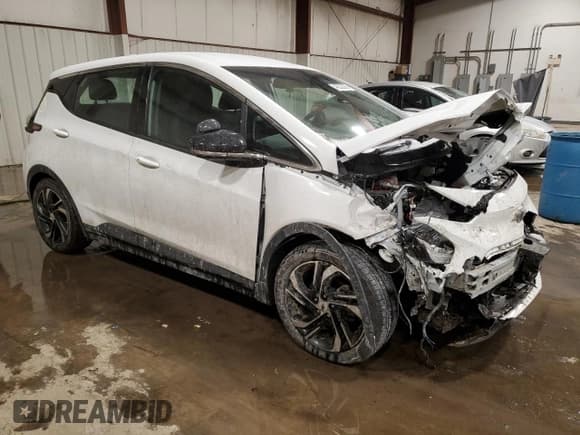 ✅ 2023 Chevrolet Bolt EV 2LT • VIN: 1G1FX6S03P4120263 • Lot: 42033385. Wystawiony na Copart z przebiegiem 31 940 mil. Bezpłatny archiwum sprzedaży aukcyjnych z USA i szczegółowy raport historii pojazdu na DreamBid. Zdjęcie 4.