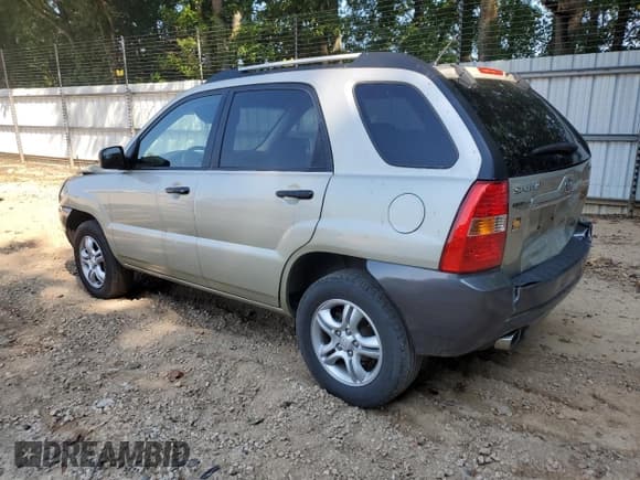 ✅ 2008 Kia Sportage LX • VIN: KNDJF723987507503 • Lot: 69040095. Listed on Copart with 164,137 mi. Free auction sales archive from the USA and detailed vehicle history report at DreamBid. Image 2.