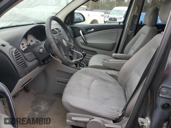 ✅ 2006 Saturn VUE • VIN: 5GZCZ23D96S864599 • Lot: 42745375. Wystawiony na Copart z przebiegiem 276 234 mil. Bezpłatny archiwum sprzedaży aukcyjnych z USA i szczegółowy raport historii pojazdu na DreamBid. Zdjęcie 7.