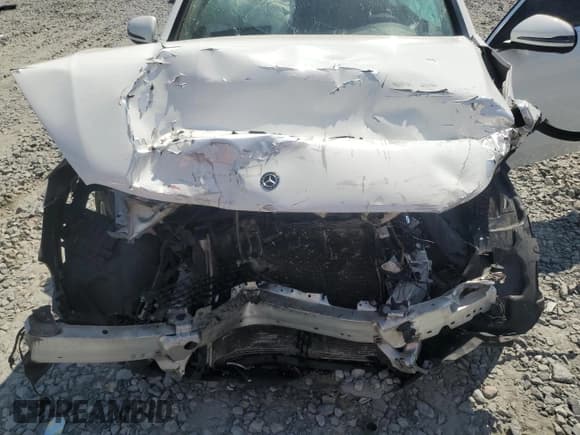 ✅ 2018 Mercedes-Benz GLC 300 • VIN: WDC0J4KB3JF295333 • Lot: 71905745. Wystawiony na Copart z przebiegiem Nie podano. Bezpłatny archiwum sprzedaży aukcyjnych z USA i szczegółowy raport historii pojazdu na DreamBid. Zdjęcie 11.