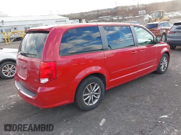 ✅ 2014 Dodge Grand Caravan R/T • VIN: 2C4RDGEG4ER190277 • Lot: 43792194. Listed on IAAI with 200,841 mi. Free auction sales archive from the USA and detailed vehicle history report at DreamBid. Image 4.