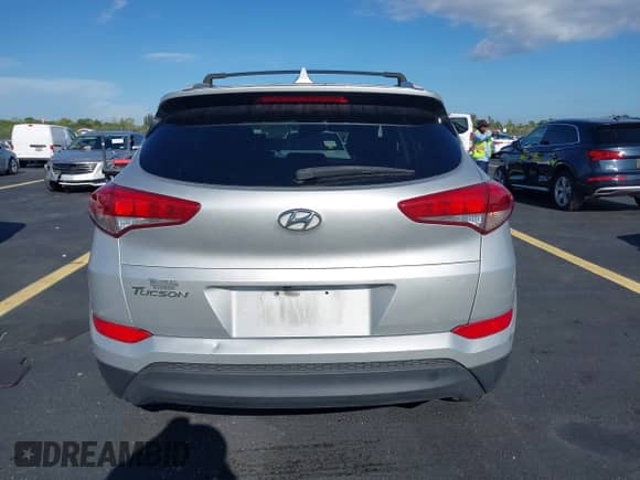 2018 Hyundai Tucson SEL с VIN KM8J33A44JU631922, выставлен на аукционе IAAI как лот 42600254 с пробегом 103 084 миль миль и . История ставок и продаж доступна на DreamBid. Изображение 16.