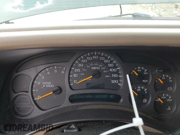 ✅ 2003 Chevrolet Suburban LT • VIN: 1GNFK16ZX3J130048 • Лот: 45000935. Опубликован ранее на Copart с пробегом 322 957 миль. Бесплатный доступ к архиву аукционных продаж из США и подробный отчёт об истории автомобиля на DreamBid. Изображение 9.