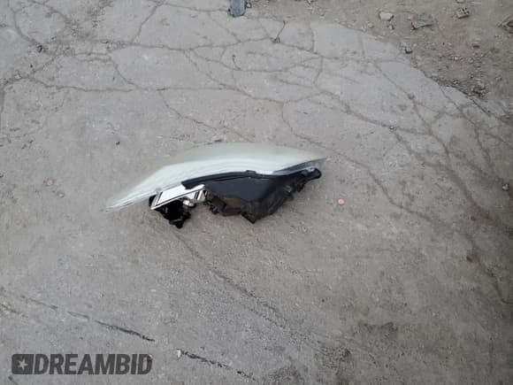 ✅ 2013 Ford Focus SE • VIN: 1FADP3F22DL223321 • Lot: 84913344. Wystawiony na Copart z przebiegiem 143 009 mil. Bezpłatny archiwum sprzedaży aukcyjnych z USA i szczegółowy raport historii pojazdu na DreamBid. Zdjęcie 14.