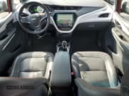 ✅ 2017 Chevrolet Bolt EV Premier • VIN: 1G1FX6S01H4169236 • Lot: 51740865. Wystawiony na Copart z przebiegiem 115 171 mil. Bezpłatny archiwum sprzedaży aukcyjnych z USA i szczegółowy raport historii pojazdu na DreamBid. Zdjęcie 8.