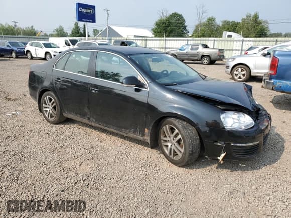 ✅ 2010 Volkswagen Jetta SE • VIN: 3VWRZ7AJ6AM037059 • Lot: 67511495. Wystawiony na Copart z przebiegiem 205 608 mil. Bezpłatny archiwum sprzedaży aukcyjnych z USA i szczegółowy raport historii pojazdu na DreamBid. Zdjęcie 4.