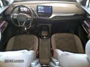✅ 2021 Volkswagen ID.4 Pro • VIN: WVGRMPE29MP048085 • Lot: 60265515. Wystawiony na Copart z przebiegiem 37 835 mil. Bezpłatny archiwum sprzedaży aukcyjnych z USA i szczegółowy raport historii pojazdu na DreamBid. Zdjęcie 8.