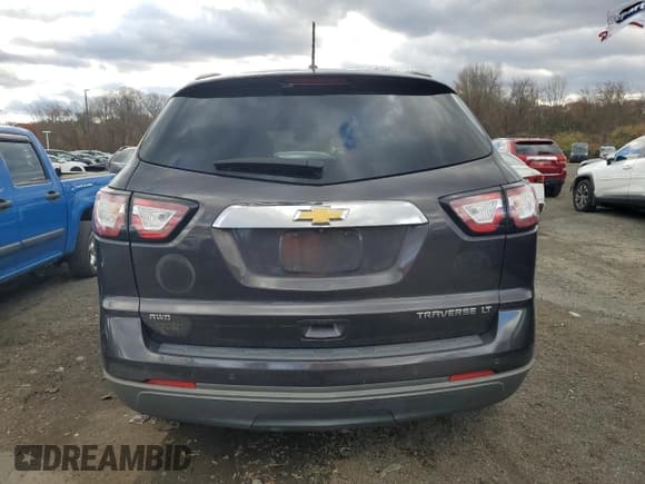 ✅ 2015 Chevrolet Traverse LT • VIN: 1GNKVHKD0FJ388589 • Lot: 91392805. Wystawiony na Copart z przebiegiem 157 576 mil. Bezpłatny archiwum sprzedaży aukcyjnych z USA i szczegółowy raport historii pojazdu na DreamBid. Zdjęcie 6.