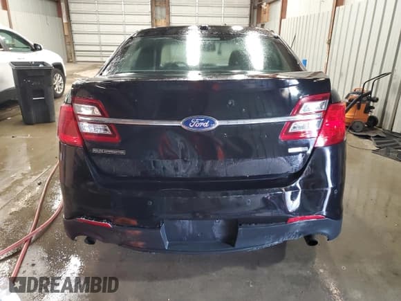 ✅ 2015 Ford Police Interceptor • VIN: 1FAHP2MK4FG140998 • Lot: 74573224. Wystawiony na Copart z przebiegiem 135 899 mil. Bezpłatny archiwum sprzedaży aukcyjnych z USA i szczegółowy raport historii pojazdu na DreamBid. Zdjęcie 6.