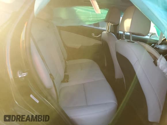 ✅ 2023 Hyundai Kona Limited • VIN: KM8K5CA38PU940534 • Lot: 84629645. Wystawiony na Copart z przebiegiem 31 224 mil. Bezpłatny archiwum sprzedaży aukcyjnych z USA i szczegółowy raport historii pojazdu na DreamBid. Zdjęcie 10.