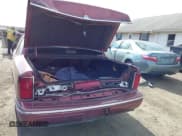 ✅ 1995 Lincoln Town Car Signature • VIN: 1LNLM82W1SY643247 • Lot: 43625347. Listed on IAAI with 169,827 mi. Free auction sales archive from the USA and detailed vehicle history report at DreamBid. Image 6.