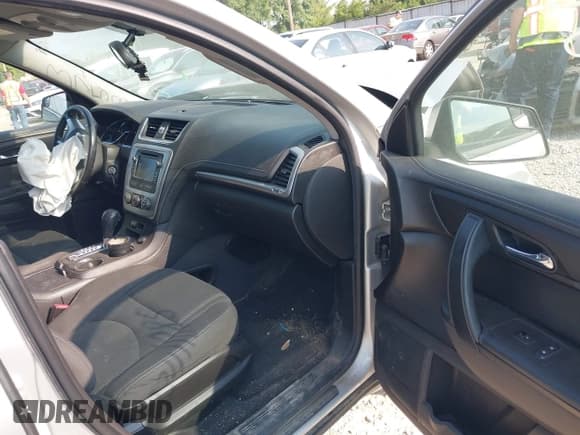 ✅ 2014 GMC Acadia SLE • VIN: 1GKKVNED7EJ375280 • Lot: 42411085. Wystawiony na IAAI z przebiegiem 138 558 mil. Bezpłatny archiwum sprzedaży aukcyjnych z USA i szczegółowy raport historii pojazdu na DreamBid. Zdjęcie 5.