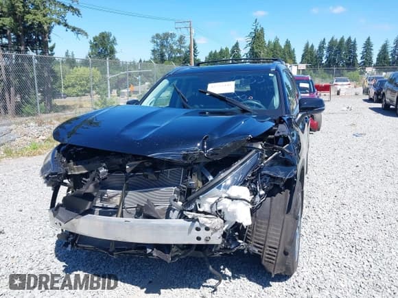 ✅ 2023 Toyota Highlander Hybrid Limited • VIN: 5TDXBRCH1PS120265 • Lot: 42733440. Listed on IAAI with 11,579 mi. Free auction sales archive from the USA and detailed vehicle history report at DreamBid. Image 6.