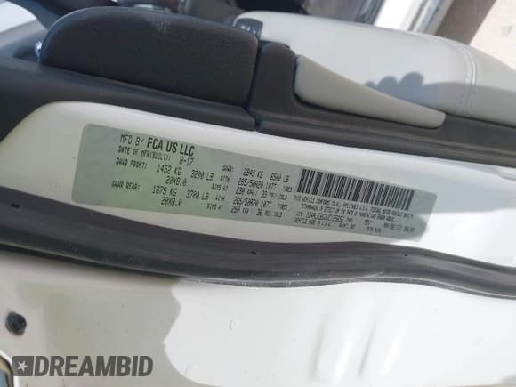 ✅ 2018 Jeep Grand Cherokee Limited • VIN: 1C4RJEBG3JC125652 • Lot: 41921124. Listed on IAAI with Not provided. Free auction sales archive from the USA and detailed vehicle history report at DreamBid. Image 9.