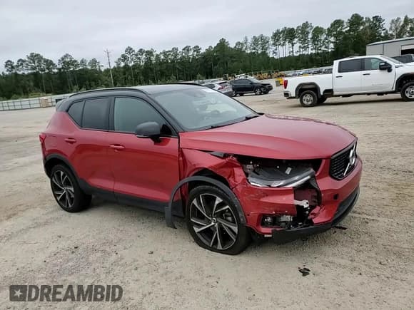 ✅ 2019 Volvo XC40 R-Design • VIN: YV4AC2HM9K2074892 • Lot: 86101805. Listed on Copart with 83,019 mi. Free auction sales archive from the USA and detailed vehicle history report at DreamBid. Image 14.