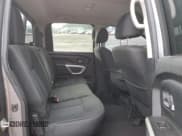 ✅ 2017 Nissan Titan SV • VIN: 1N6AA1EK1HN554922 • Лот: 60866385. Опубликован ранее на Copart с пробегом 131 892 миль. Бесплатный доступ к архиву аукционных продаж из США и подробный отчёт об истории автомобиля на DreamBid. Изображение 10.