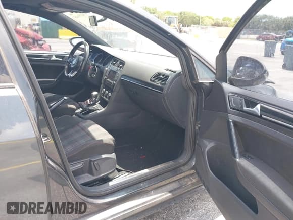 ✅ 2015 Volkswagen Golf GTI SE • VIN: 3VW4T7AU0FM043274 • Lot: 42191448. Listed on IAAI with 108,094 mi. Free auction sales archive from the USA and detailed vehicle history report at DreamBid. Image 5.