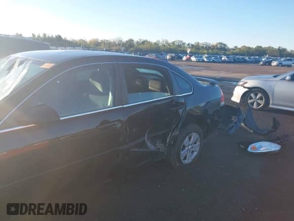 2010 Chevrolet Impala LT z VIN 2G1WB5EK0A1140687, wystawiony jako IAAI lot #43470217 z przebiegiem Nie podano mil oraz . Historia ofert i sprzedaży dostępna na DreamBid. Obrazek 15.