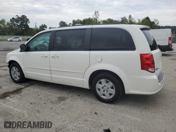 ✅ 2011 Dodge Grand Caravan Express • VIN: 2D4RN4DG3BR737275 • Lot: 86267935. Wystawiony na Copart z przebiegiem 239 166 mil. Bezpłatny archiwum sprzedaży aukcyjnych z USA i szczegółowy raport historii pojazdu na DreamBid. Zdjęcie 2.