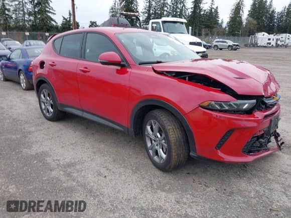 2024 Dodge Hornet R/T with VIN ZACPDFCW3R3A31053, listed as a IAAI auction lot 41910528 with 12,072 mi miles and . Bid and sale history available at DreamBid. Image 1.