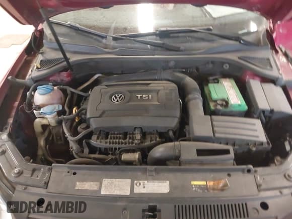 ✅ 2015 Volkswagen Passat S • VIN: 1VWAS7A38FC091572 • Lot: 42565319. Wystawiony na IAAI z przebiegiem 152 511 mil. Bezpłatny archiwum sprzedaży aukcyjnych z USA i szczegółowy raport historii pojazdu na DreamBid. Zdjęcie 10.