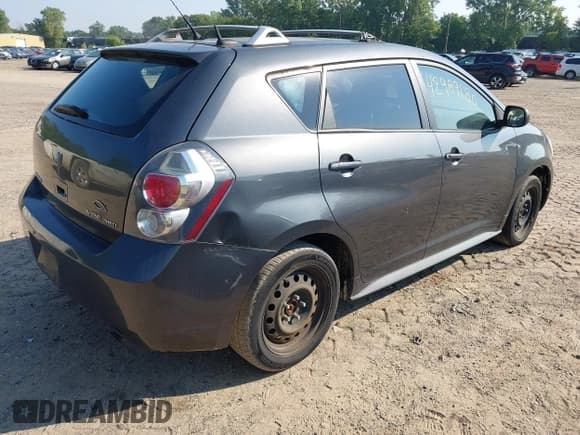 ✅ 2009 Pontiac Vibe • VIN: 5Y2SM67039Z412282 • Лот: 42989180. Опубликован ранее на IAAI с пробегом 218 426 миль. Бесплатный доступ к архиву аукционных продаж из США и подробный отчёт об истории автомобиля на DreamBid. Изображение 4.