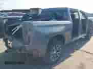 2022 Chevrolet Silverado 1500 LT z VIN 3GCPWCED5NG138842, wystawiony jako IAAI lot #41485587 z przebiegiem 74 967 mil mil oraz . Historia ofert i sprzedaży dostępna na DreamBid. Obrazek 4.