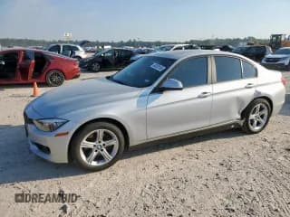 ✅ 2015 BMW 3 Series 328i xDrive • VIN: WBA3B5C53FF962789 • Lot: 84353185. Listed on Copart with 98,174 mi. Free auction sales archive from the USA and detailed vehicle history report at DreamBid. Image 1.