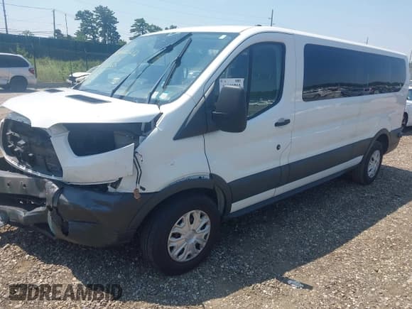 ✅ 2017 Ford Transit XL • VIN: 1FBZX2YM8HKB17769 • Lot: 42772712. Wystawiony na IAAI z przebiegiem 55 709 mil. Bezpłatny archiwum sprzedaży aukcyjnych z USA i szczegółowy raport historii pojazdu na DreamBid. Zdjęcie 2.