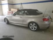 ✅ 2009 BMW 1 Series 135i • VIN: WBAUN93539VK40185 • Lot: 70373675. Wystawiony na Copart z przebiegiem 124 555 mil. Bezpłatny archiwum sprzedaży aukcyjnych z USA i szczegółowy raport historii pojazdu na DreamBid. Zdjęcie 2.