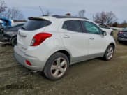 ✅ 2015 Buick Encore • VIN: KL4CJASB8FB246591 • Lot: 94350205. Wystawiony na Copart z przebiegiem 106 482 mil. Bezpłatny archiwum sprzedaży aukcyjnych z USA i szczegółowy raport historii pojazdu na DreamBid. Zdjęcie 3.