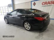 ✅ 2013 Hyundai Sonata SE • VIN: 5NPEC4AC1DH607692 • Lot: 67731525. Listed on Copart with 227,855 mi. Free auction sales archive from the USA and detailed vehicle history report at DreamBid. Image 2.
