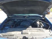 ✅ 2017 Chevrolet Silverado 2500HD Work Truck • VIN: 1GC2KUEG2HZ265185 • Lot: 40536435. Wystawiony na IAAI z przebiegiem 189 379 mil. Bezpłatny archiwum sprzedaży aukcyjnych z USA i szczegółowy raport historii pojazdu na DreamBid. Zdjęcie 10.