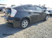 ✅ 2011 Toyota Prius IV • VIN: JTDKN3DU2B0252747 • Lot: 90751635. Wystawiony na Copart z przebiegiem 147 674 mil. Bezpłatny archiwum sprzedaży aukcyjnych z USA i szczegółowy raport historii pojazdu na DreamBid. Zdjęcie 3.