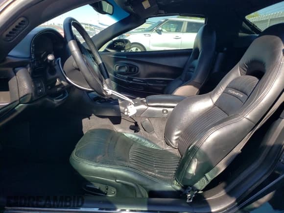 ✅ 2004 Chevrolet Corvette • VIN: 1G1YY32G945104477 • Лот: 65017305. Опубликован ранее на Copart с пробегом 123 629 миль. Бесплатный доступ к архиву аукционных продаж из США и подробный отчёт об истории автомобиля на DreamBid. Изображение 7.