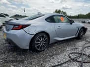 ✅ 2023 Toyota 86 • VIN: JF1ZNBC15P8766266 • Лот: 87243115. Опубликован ранее на Copart с пробегом 15 358 миль. Бесплатный доступ к архиву аукционных продаж из США и подробный отчёт об истории автомобиля на DreamBid. Изображение 3.