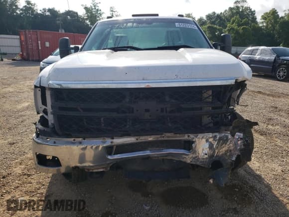 ✅ 2014 Chevrolet Silverado 1500 • VIN: 1GB3CZC8XEF133366 • Lot: 51223124. Wystawiony na Copart z przebiegiem Nie podano. Bezpłatny archiwum sprzedaży aukcyjnych z USA i szczegółowy raport historii pojazdu na DreamBid. Zdjęcie 5.