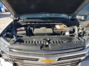 ✅ 2020 Chevrolet Silverado 1500 High Country • VIN: 3GCPWFED2LG400749 • Lot: 85888304. Wystawiony na Copart z przebiegiem 86 773 mil. Bezpłatny archiwum sprzedaży aukcyjnych z USA i szczegółowy raport historii pojazdu na DreamBid. Zdjęcie 14.