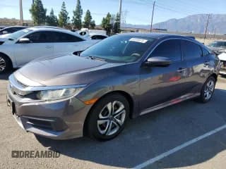 ✅ 2016 Honda Civic LX • VIN: 19XFC2F58GE208712 • Лот: 87259475. Опубликован ранее на Copart с пробегом 101 743 миль. Бесплатный доступ к архиву аукционных продаж из США и подробный отчёт об истории автомобиля на DreamBid. Изображение 1.