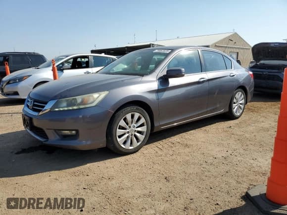 ✅ 2015 Honda Accord EX-L • VIN: 1HGCR3F87FA022213 • Lot: 70863525. Listed on Copart with 116,077 mi. Free auction sales archive from the USA and detailed vehicle history report at DreamBid. Image 1.