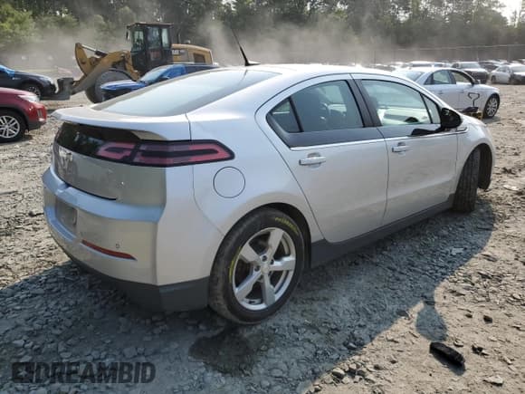 ✅ 2013 Chevrolet Volt • VIN: 1G1RD6E46DU129605 • Lot: 64629544. Wystawiony na Copart z przebiegiem 149 896 mil. Bezpłatny archiwum sprzedaży aukcyjnych z USA i szczegółowy raport historii pojazdu na DreamBid. Zdjęcie 3.