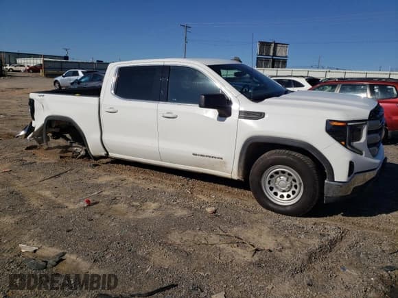 ✅ 2022 GMC Sierra 1500 SLE • VIN: 3GTUUBED3NG551524 • Лот: 52345145. Опубликован ранее на Copart с пробегом 146 967 миль. Бесплатный доступ к архиву аукционных продаж из США и подробный отчёт об истории автомобиля на DreamBid. Изображение 4.