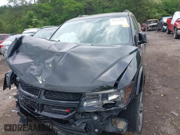 ✅ 2017 Dodge Journey Crossroad Plus • VIN: 3C4PDCGG8HT594617 • Lot: 42124516. Listed on IAAI with 146,335 mi. Free auction sales archive from the USA and detailed vehicle history report at DreamBid. Image 12.