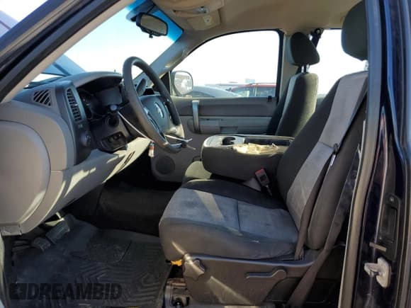 ✅ 2009 Chevrolet Silverado 1500 Work Truck • VIN: 1GCEC19X39Z166055 • Lot: 69466085. Wystawiony na Copart z przebiegiem 163 235 mil. Bezpłatny archiwum sprzedaży aukcyjnych z USA i szczegółowy raport historii pojazdu na DreamBid. Zdjęcie 7.